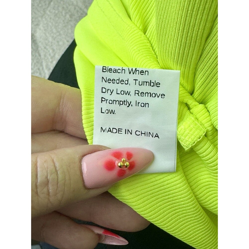 Shein Neon Yellow Mock Neck Sleeveless Ribbed Tank Size Large - Picture 6 of 6